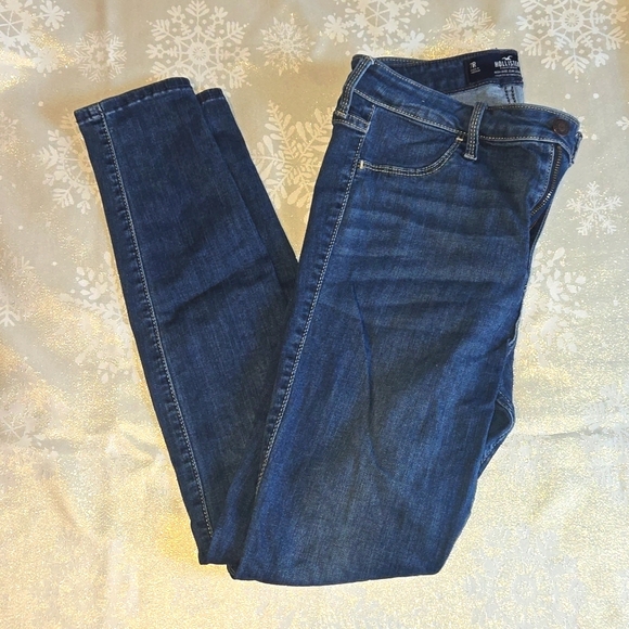Hollister Women's High Rise Dark Blue Jeans - Picture 6 of 8